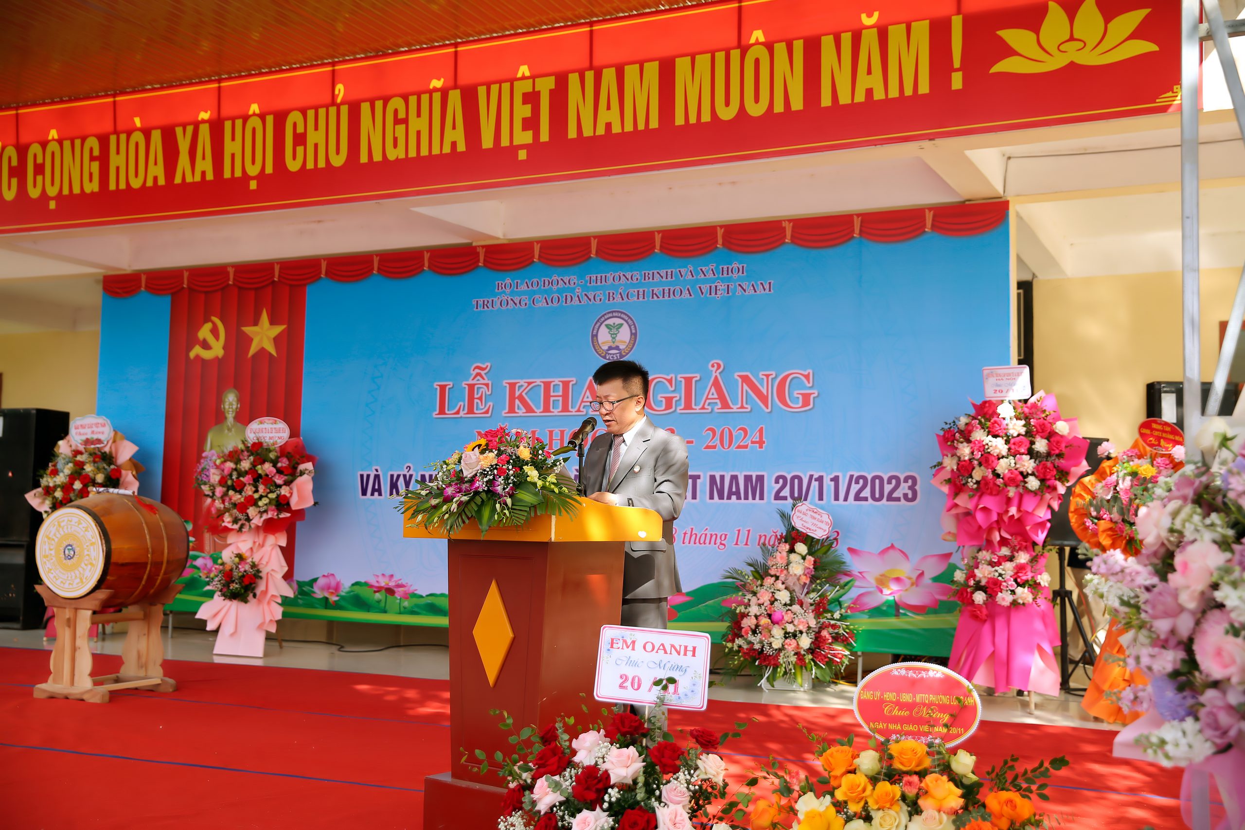 Lễ khai giảng năm học 2023-2024 và kỷ niệm ngày nhà giáo Việt Nam 20-11