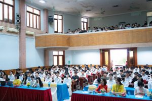 Cả Nước Tưng Bừng Khai Giảng Năm Học Mới Đặc Biệt Chưa Từng Có